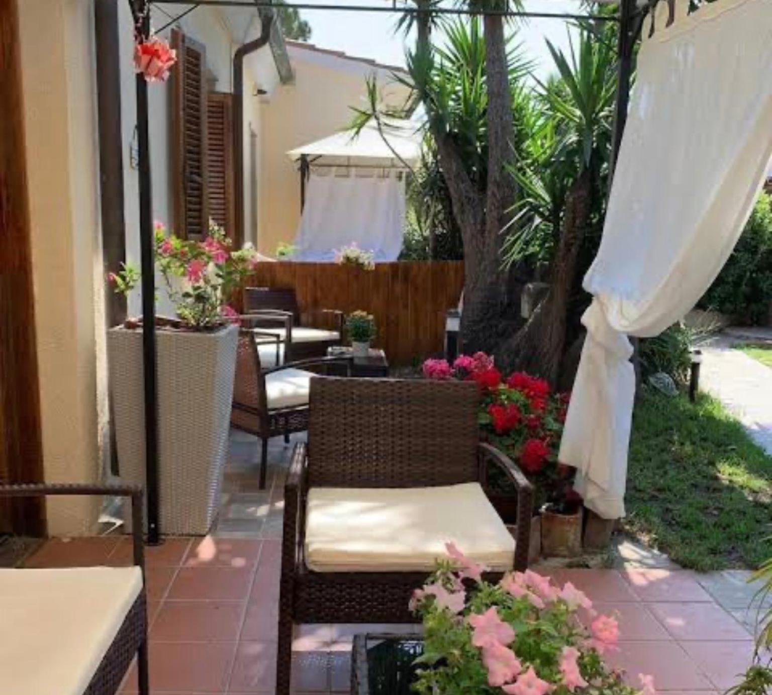 Bed and Breakfast Brezza Di Mare Сан-Теодоро Экстерьер фото